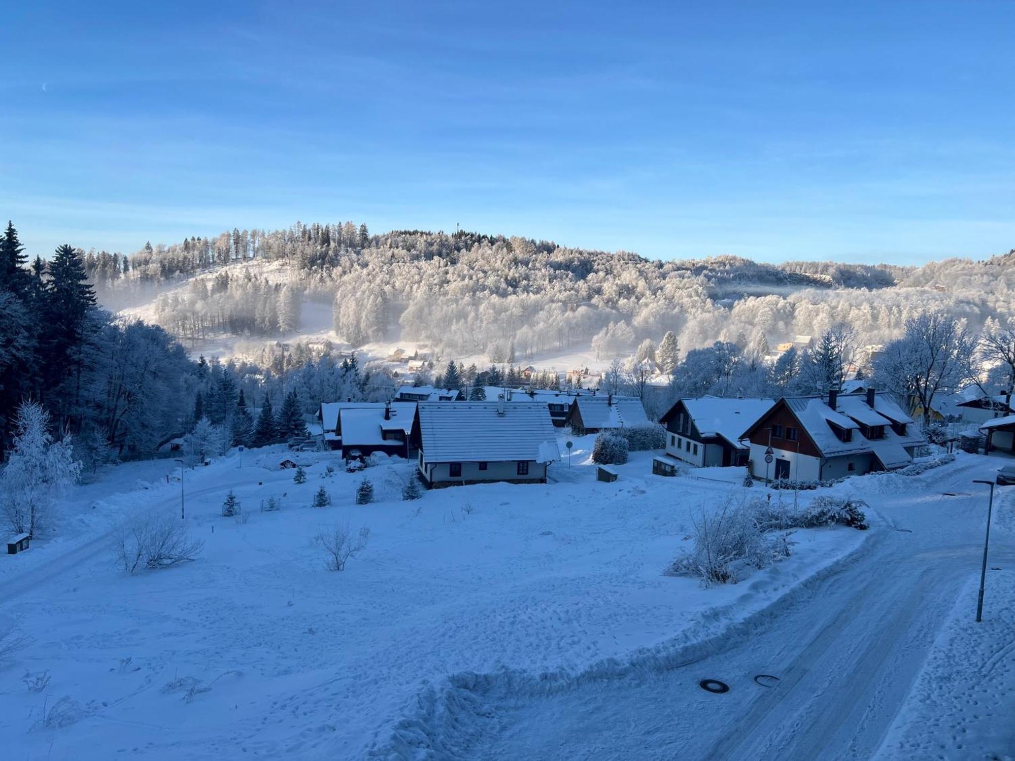 Lucni Apartmany Dobromysl A Laskavec Cerny Dul Luaran gambar